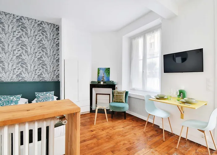 New With Terrace Near The Eiffel Tower * Parigi